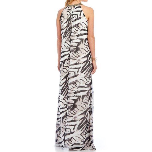 Vince Camuto Printed Trapeze Maxi Dress 4 - Picture 2 of 2